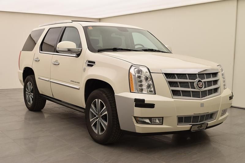 Gebraucht Cadillac Escalade 409 PS (300 kW) 2012 Weiss SUV