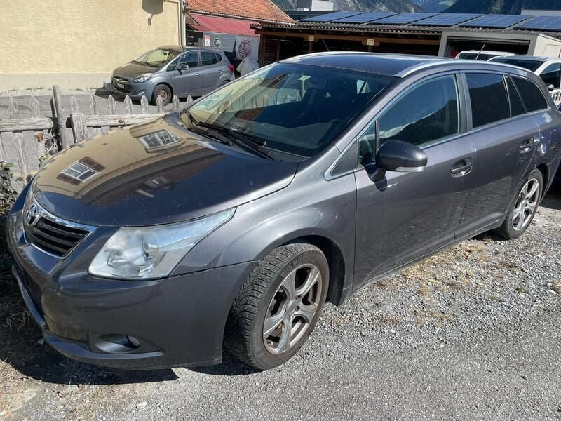 Gebraucht 2010 Toyota Avensis Luna Kombi | CHF 3’300 (Fairer Preis) - Bild 1/4