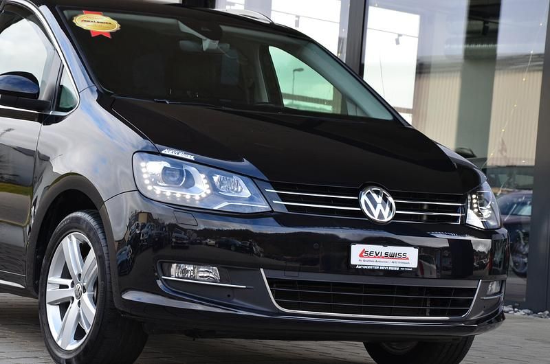 Gebraucht VW Sharan Highline 150 PS (110 kW) 2022 Van / Kleinbus