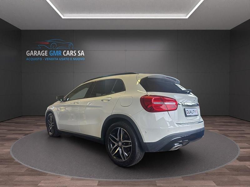 Gebraucht Mercedes GLA200 Urban 136 PS (100 kW) 2016 SUV
