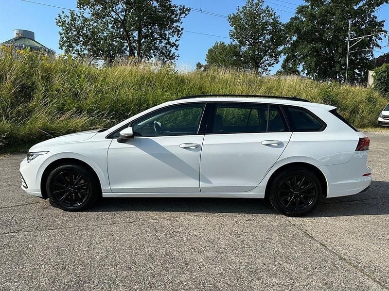 Gebraucht VW Golf VIII Life 150 PS (110 kW) 2022 Kombi