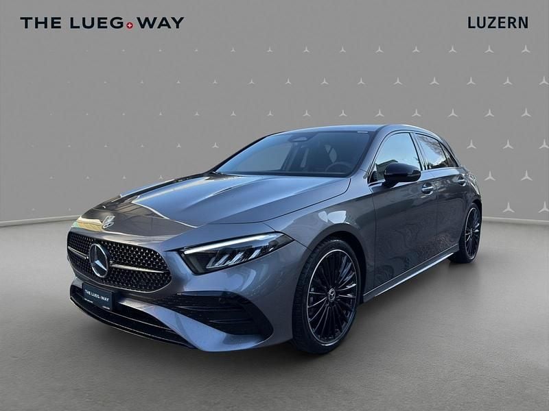 Grau Neu 2025 Mercedes A200 Night Limousine | CHF 45’000 (Superpreis) - Bild 1/4
