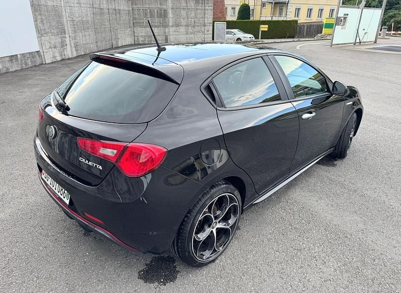 Gebraucht Alfa Romeo Giulietta 150 PS (110 kW) 2018 Kleinwagen