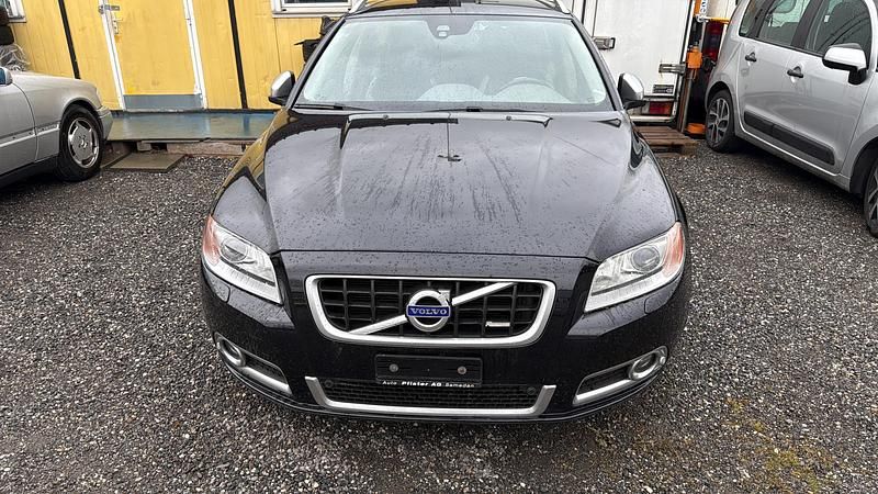 Gebraucht Volvo V70 R-Design 304 PS (223 kW) 2012 Kombi
