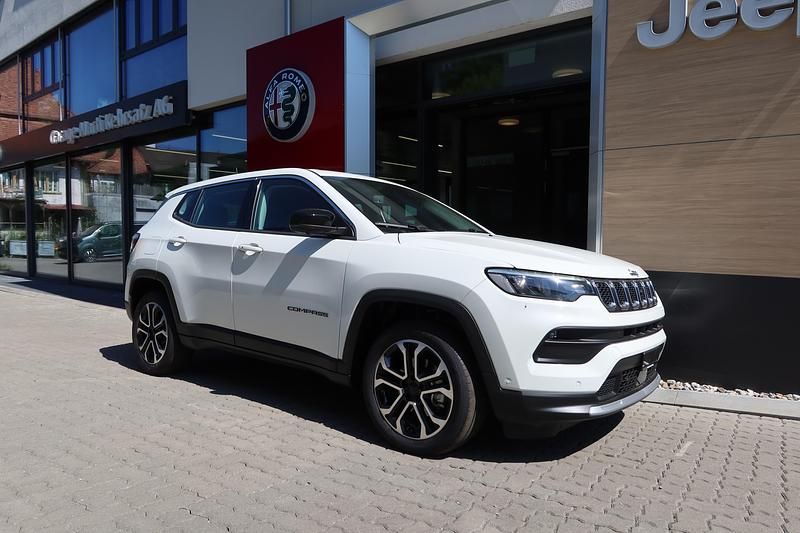 Gebraucht Jeep Compass Altitude 130 PS (95 kW) 2024 SUV