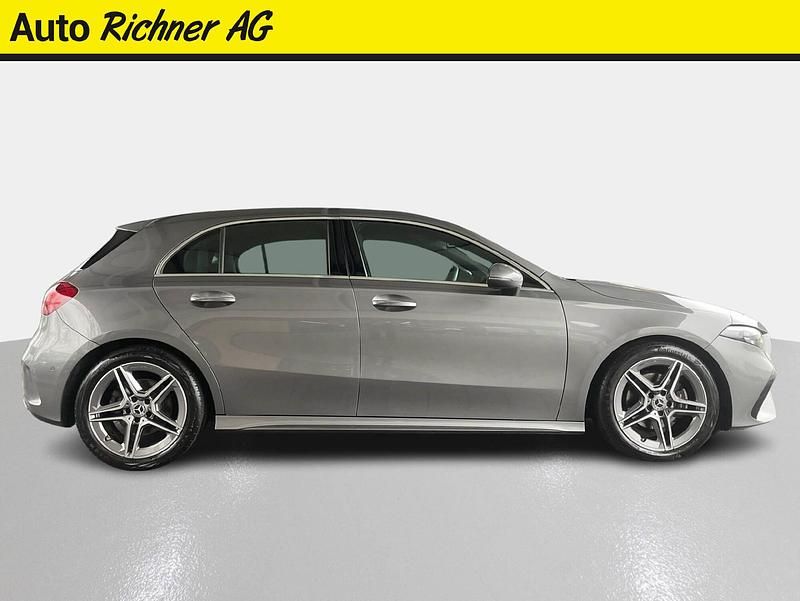 Gebraucht Mercedes A200 AMG line 177 PS (130 kW) 2024