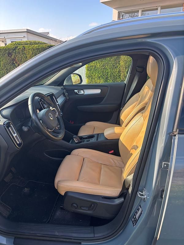 Gebraucht Volvo XC40 Momentum 163 PS (119 kW) 2020 SUV