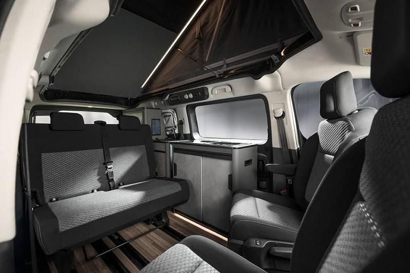 Neu Opel Zafira 180 PS (132 kW) 2026