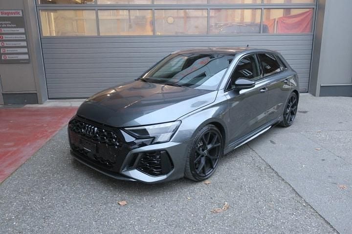 Gebraucht Audi RS3 Sportback 400 PS (294 kW) 2024 Kleinwagen