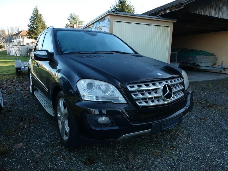 Gebraucht Mercedes ML320 224 PS (164 kW) 2009 SUV