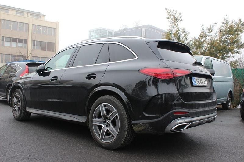 Gebraucht Mercedes GLC300e AMG line 258 PS (189 kW) 2022 SUV