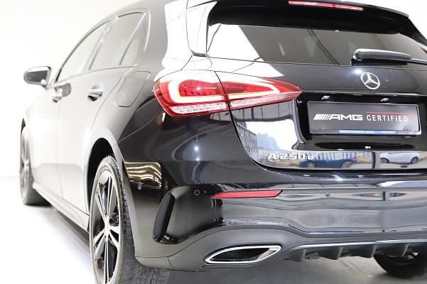 Gebraucht Mercedes A250 AMG line 160 PS (117 kW) 2021 Schwarz Limousine