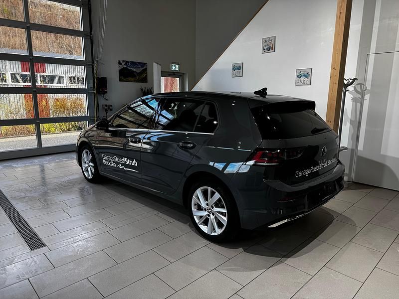 Gebraucht VW Golf VIII Style 204 PS (150 kW) 2024