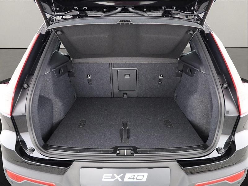 Gebraucht Volvo EX40 Performance 325 kW (442 PS) 2025 Schwarz SUV