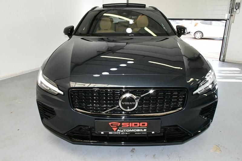 Gebraucht Volvo V60 Ultra 253 PS (186 kW) 2025 Kombi
