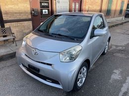 Toyota iQ