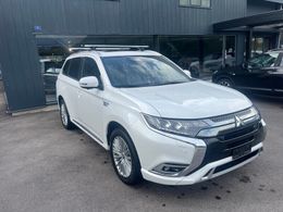 Mitsubishi Outlander P-HEV