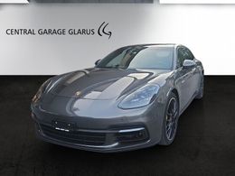 Porsche Panamera 4