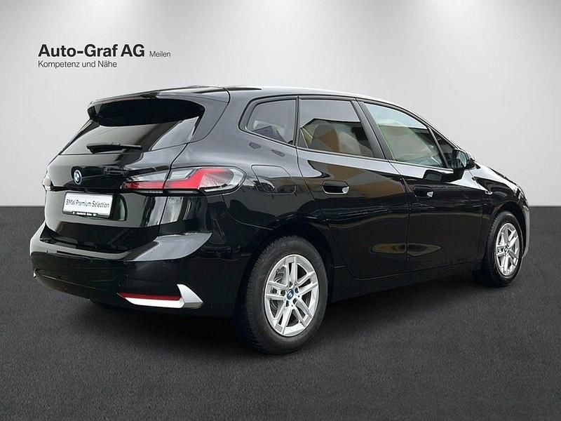 Gebraucht BMW 225 Active Tourer Comfort Edition 245 PS (180 kW) 2022 Schwarz Van / Kleinbus
