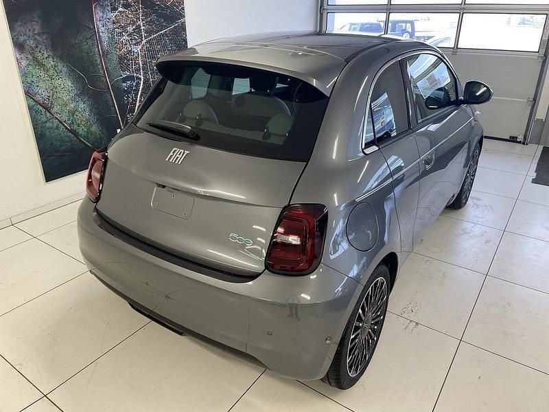 Gebraucht Fiat 500e La Prima 86 kW (118 PS) 2022 Kleinwagen