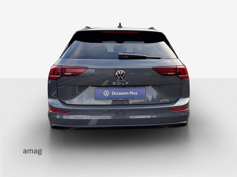 Gebraucht VW Golf VIII Life 150 PS (110 kW) 2025 Grau Kombi