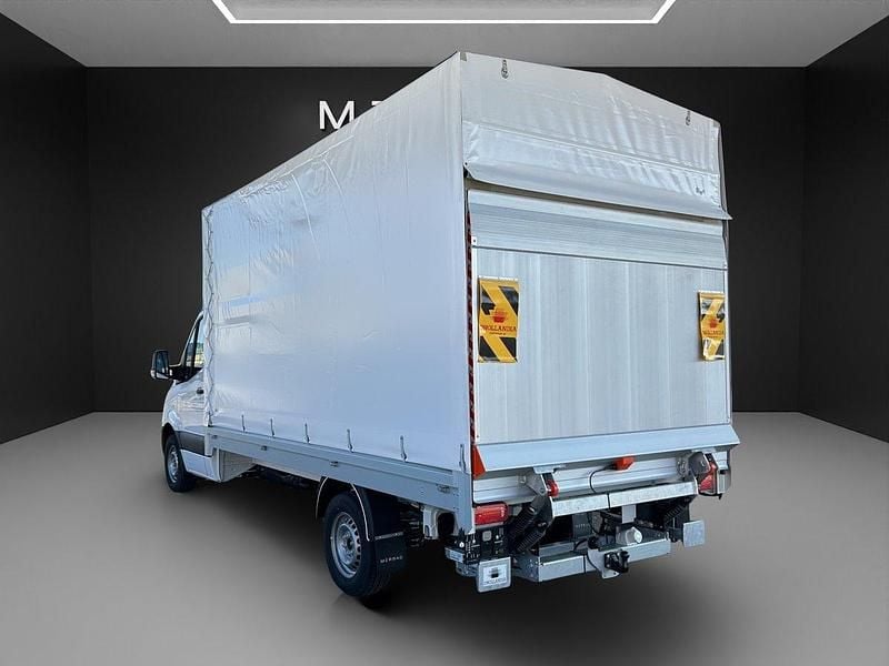 Gebraucht Mercedes Sprinter 170 PS (125 kW) 2025 Weiss Van