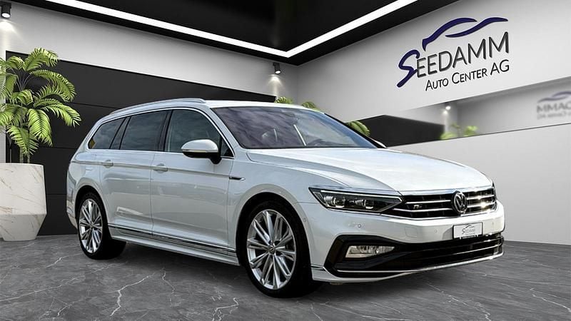 Gebraucht VW Passat R-line Edition 240 PS (176 kW) 2020