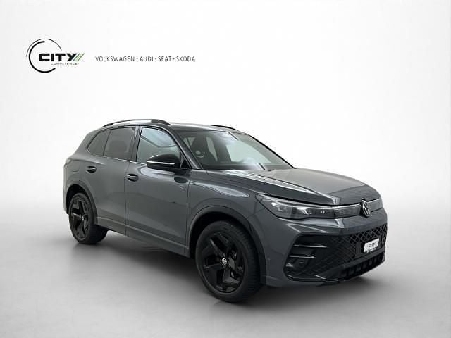 Gebraucht VW Tiguan R-line 204 PS (150 kW) 2025 Grau SUV