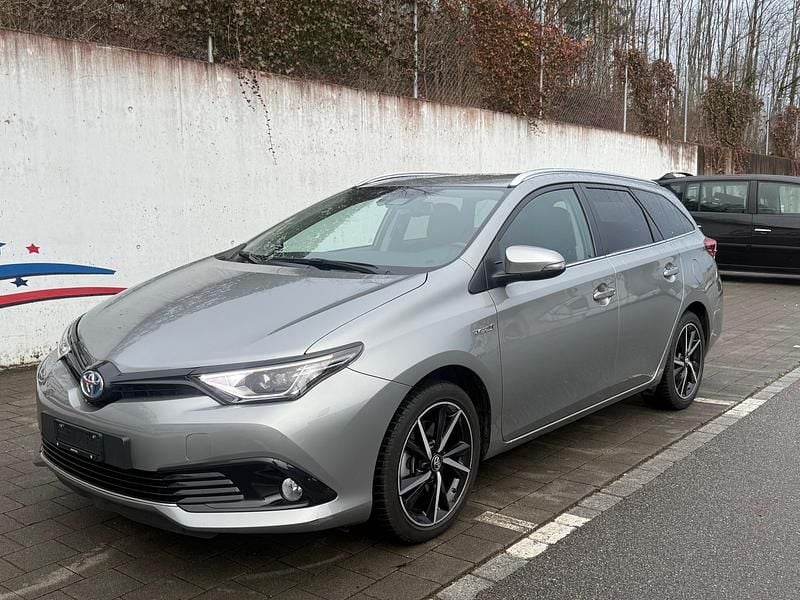 Gebraucht Toyota Auris Touring Sports Premium 136 PS (100 kW) 2019 Kombi