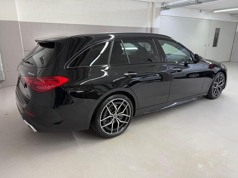 Gebraucht Mercedes C300e 258 PS (189 kW) 2025 Kombi