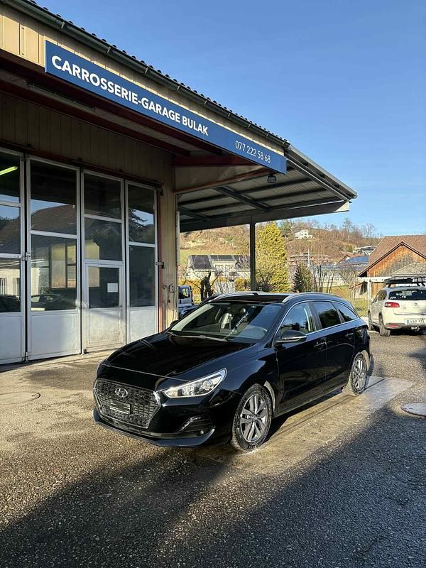 Gebraucht Hyundai i30 140 PS (102 kW) 2018 Kombi