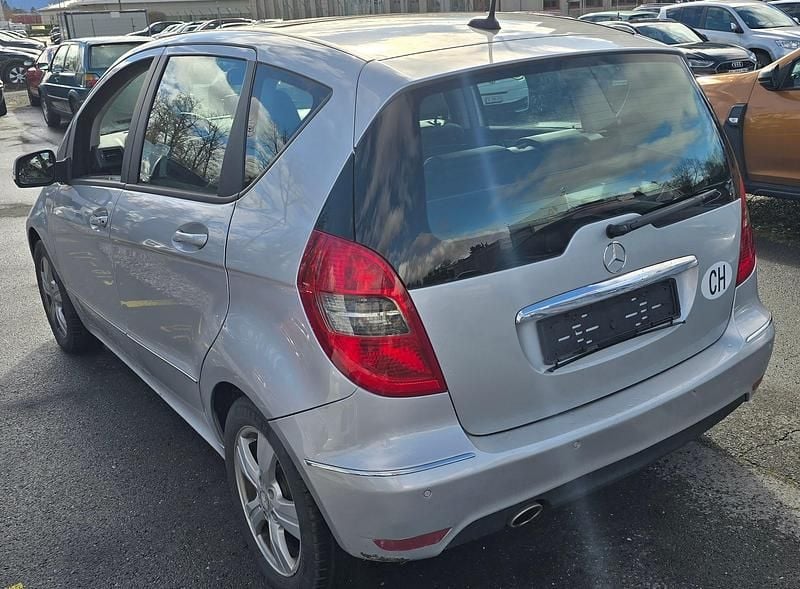 Gebraucht Mercedes A180 Avantgarde 115 PS (84 kW) 2011