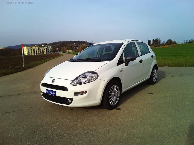 Weiss Gebraucht 2017 Fiat Punto Limousine | CHF 6’950 (Fairer Preis) - Bild 1/4