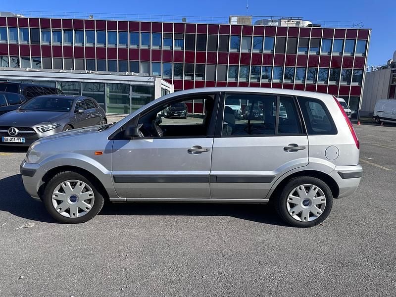 Gebraucht Ford Fusion 101 PS (74 kW) 2010 Kleinwagen