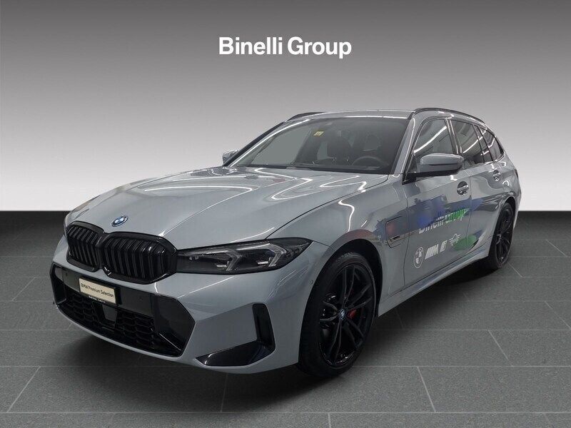 Grau Gebraucht 2023 BMW 330e M Sport Kombi | CHF 55’900 - Bild 1/4