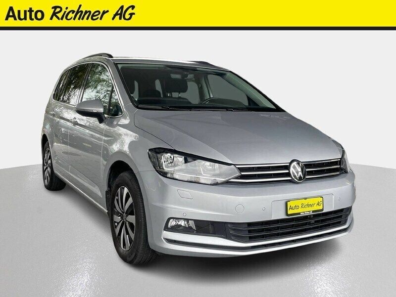 Silber Gebraucht 2022 VW Touran Comfortline Van / Kleinbus | CHF 31’700 (Etwas zu teuer) - Bild 1/4