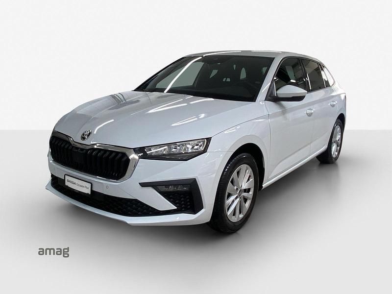 Gebraucht Skoda Scala SE 150 PS (110 kW) 2025 Moon weiss, metallic Kleinwagen