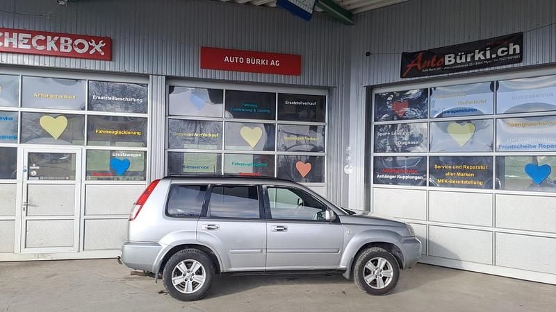 Gebraucht Nissan X-Trail SE 165 PS (121 kW) 2005 Silber SUV