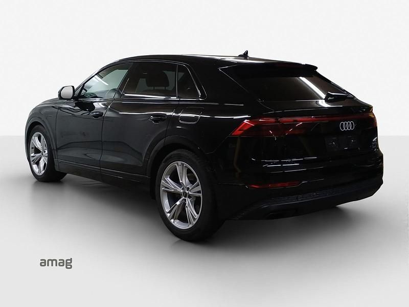 Gebraucht Audi Q8 Ambiente 394 PS (289 kW) 2025 Schwarz SUV