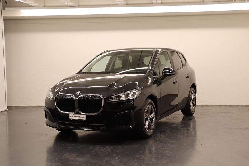 Schwarz Gebraucht 2024 BMW 223 Active Tourer Comfort Edition Van / Kleinbus | CHF 39’900 (Teuer) - Bild 1/4