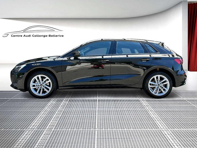 Gebraucht Audi A3 Attraction 150 PS (110 kW) 2024 Schwarz Limousine