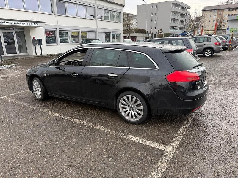Gebraucht Opel Insignia Sport 220 PS (161 kW) 2010 Kombi