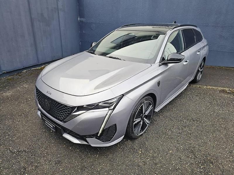 Silber Gebraucht 2024 Peugeot 308 SW GT Kombi | CHF 31’600 - Bild 1/4