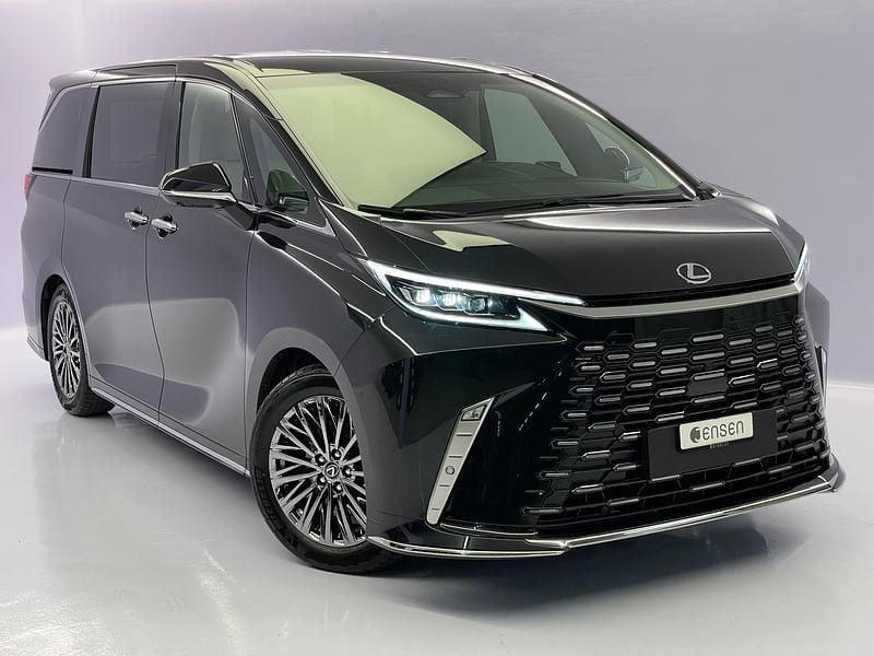 Schwarz Gebraucht 2024 Lexus LM350h E-FOUR Van / Kleinbus | CHF 146’400 - Bild 1/4