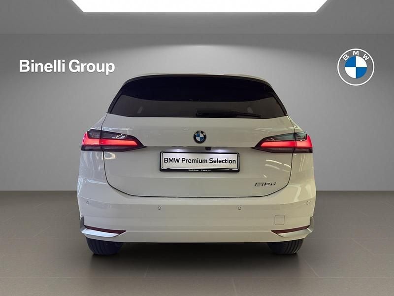 Gebraucht BMW 218 Active Tourer Sport Line 150 PS (110 kW) 2022 Weiss Van / Kleinbus