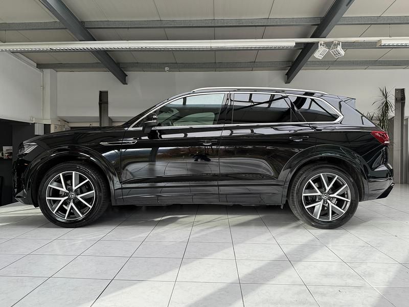 Gebraucht VW Touareg R-line 231 PS (169 kW) 2023 SUV