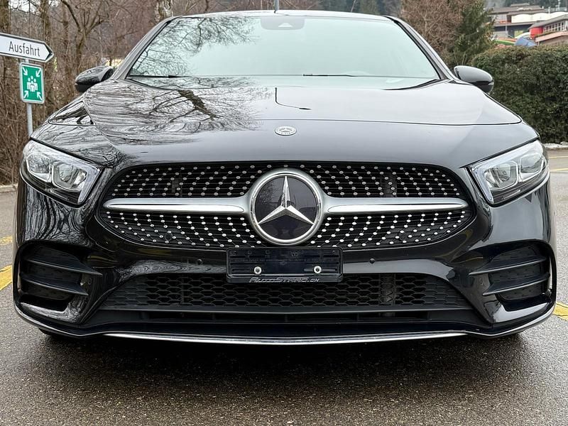 Gebraucht Mercedes A180 116 PS (85 kW) 2019