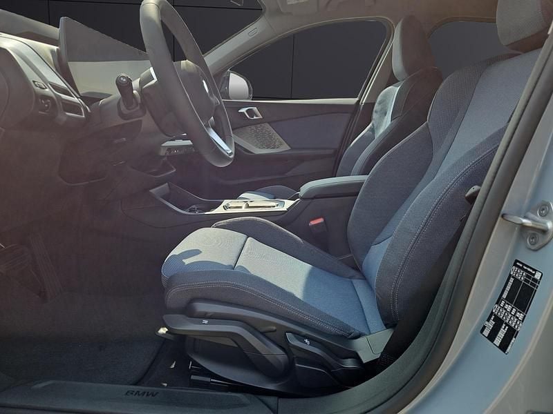 Neu BMW 116 M Sport 122 PS (89 kW) 2025 Grau Kleinwagen