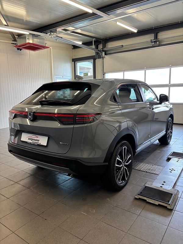 Neu Honda HR-V Elegance 107 PS (78 kW) 2026 Grau SUV
