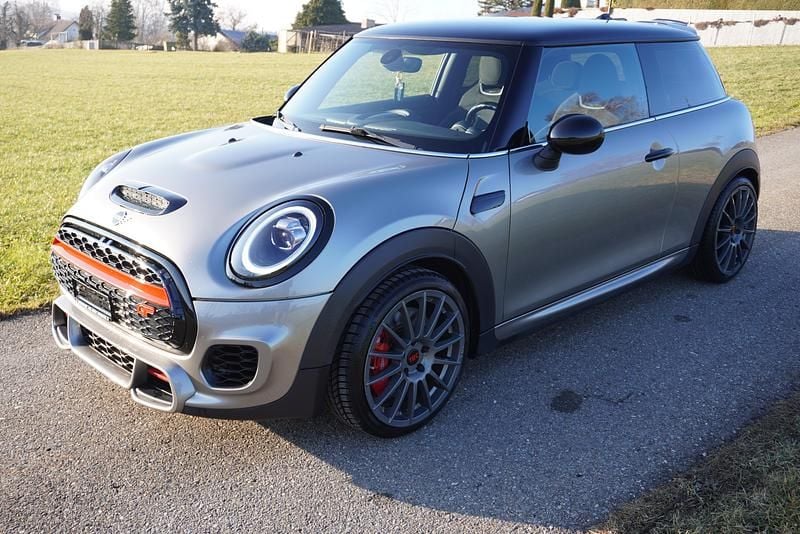 Gebraucht Mini John Cooper Works 231 PS (169 kW) 2019 Silber Kleinwagen